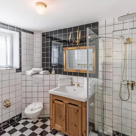 Beautiful In W/ 2 Bedrooms Klanxbull